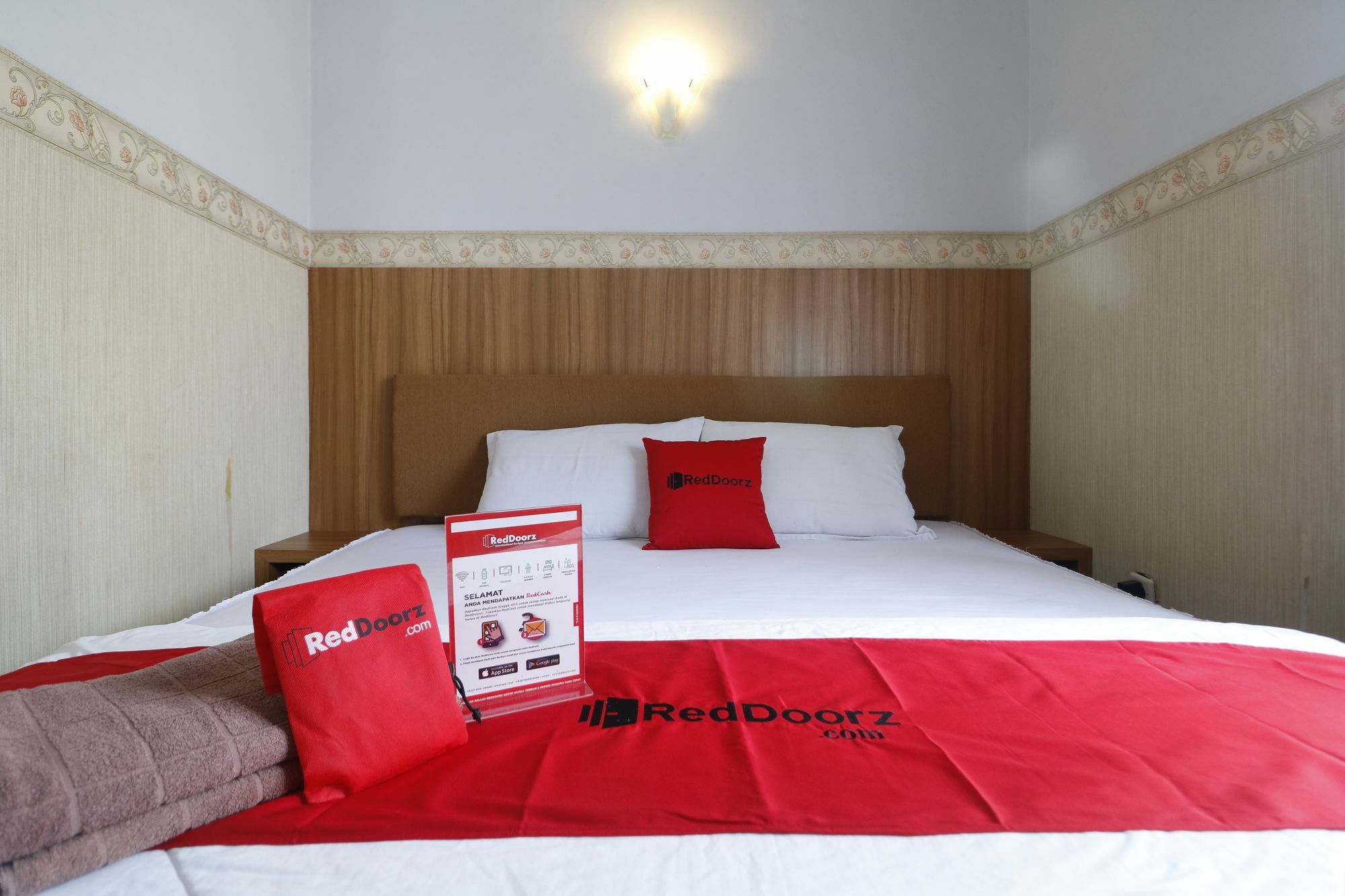 Reddoorz Plus Near Undip Tembalang Hotell Semarang Eksteriør bilde